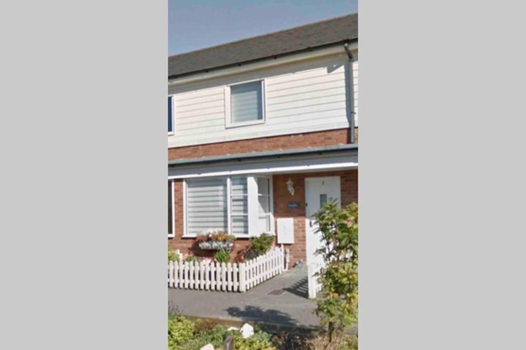 Comfy 2 Bed House Located At Wareham Train Station Exterior foto